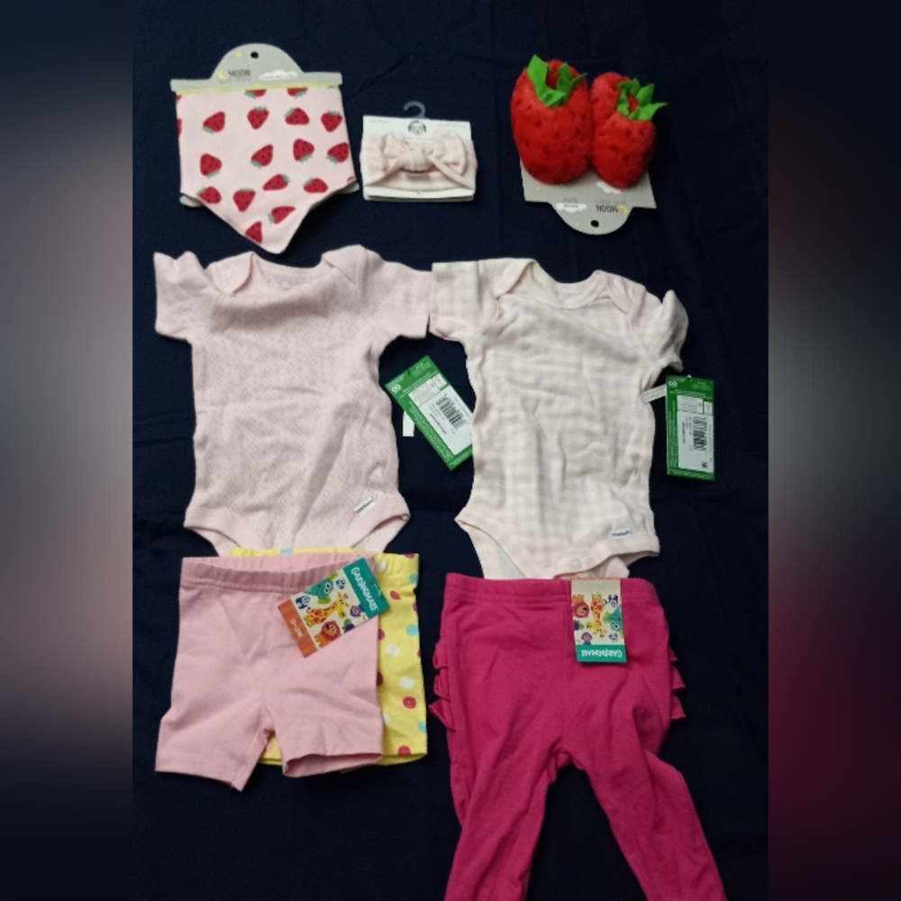 Lot of girls clothes size 0 to 3 months